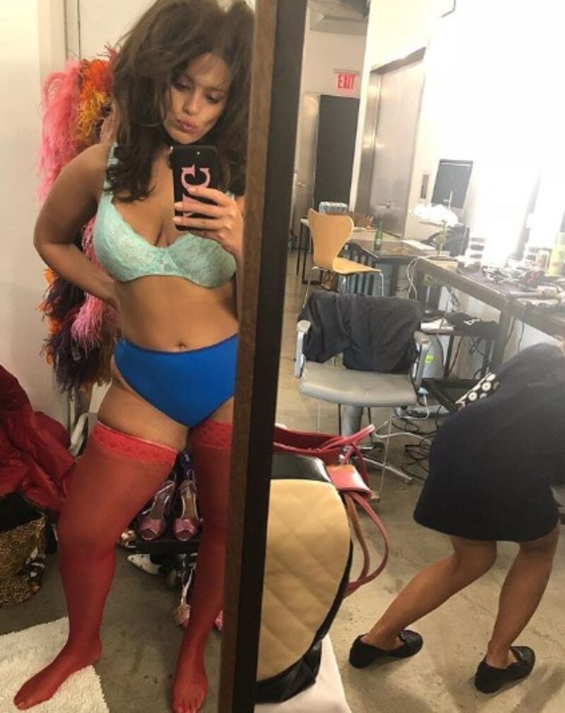  Ashley Graham, le foto più dolci 10