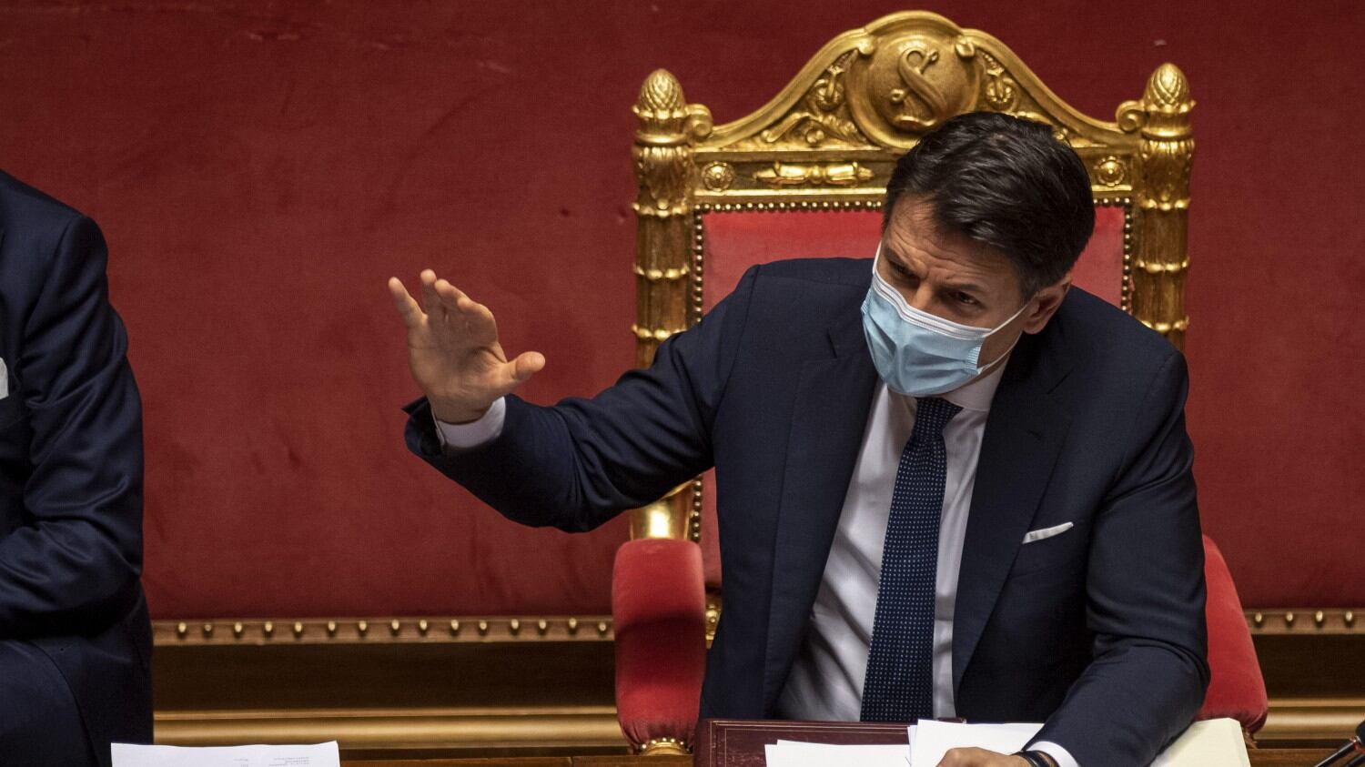 Noi non cadiamo nella trappola dei liberali di Conte