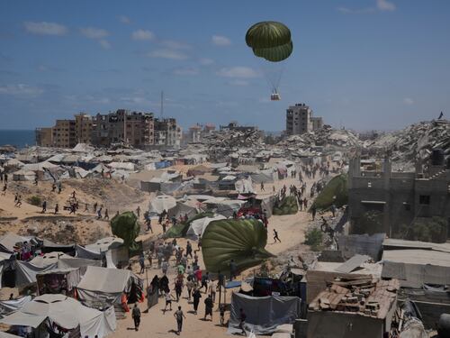Israele lancia l'operazione Gaza. "No all'annessione, sarà araba"