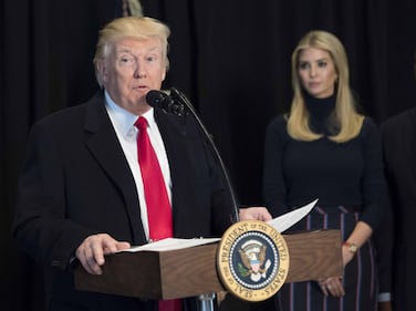 Melania e Ivanka Trump: sfida sexy al Congresso 19