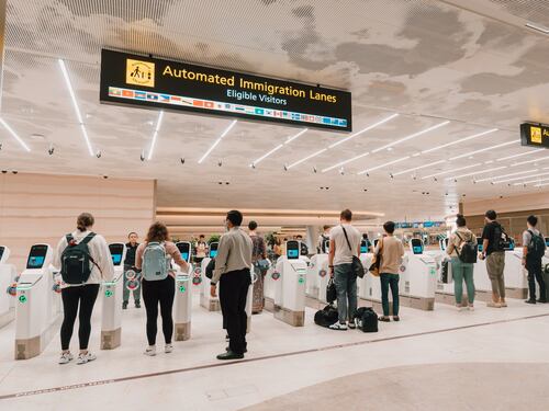 Singapore, addio passaporto dal 2024: ecco perché