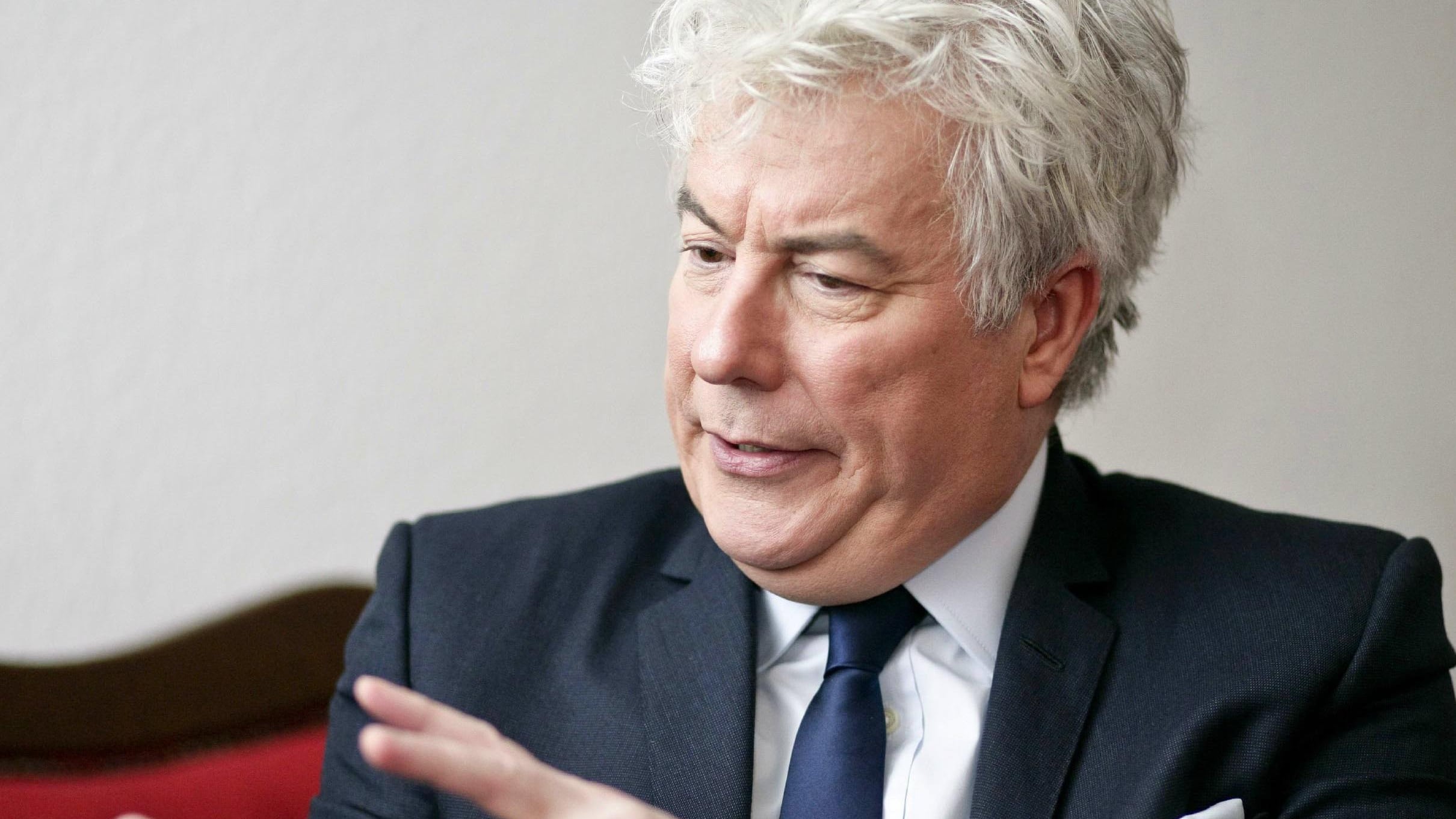 Ken Follet: "Ora porto la spy story nell'Inghilterra del '500"
