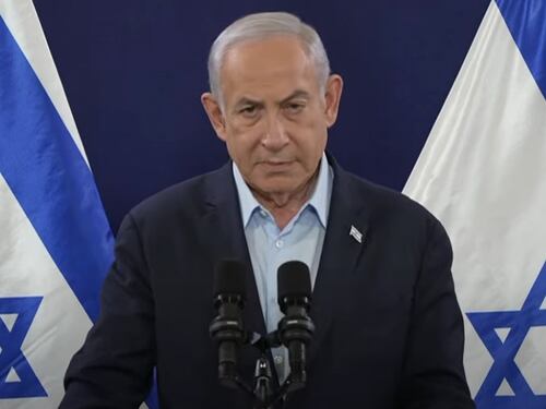 Netanyahu tira dritto: "Liberemo donne e bambini". Ma Hamas non firma l'accordo