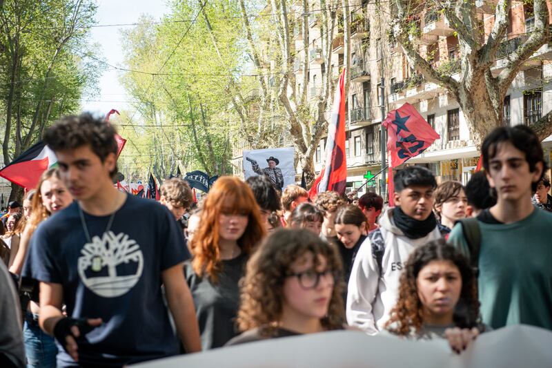 Le manifestazioni di antagonisti e studenti in tutta Italia 6