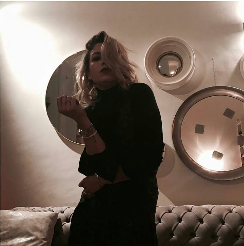 Belen Rodriguez ed Emma Marrone: sfida sexy 30