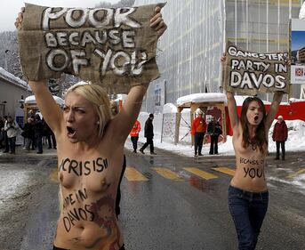 Femen nude: le foto delle proteste 5