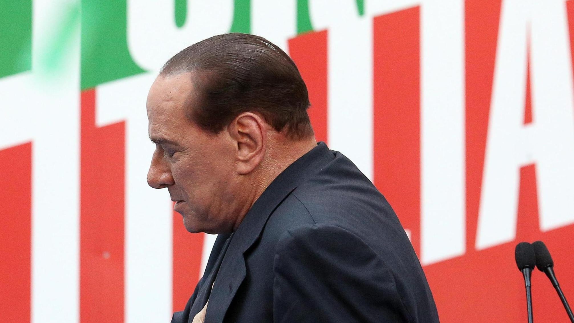 Sedici ore di pullman per andare a Roma a sostenere Berlusconi