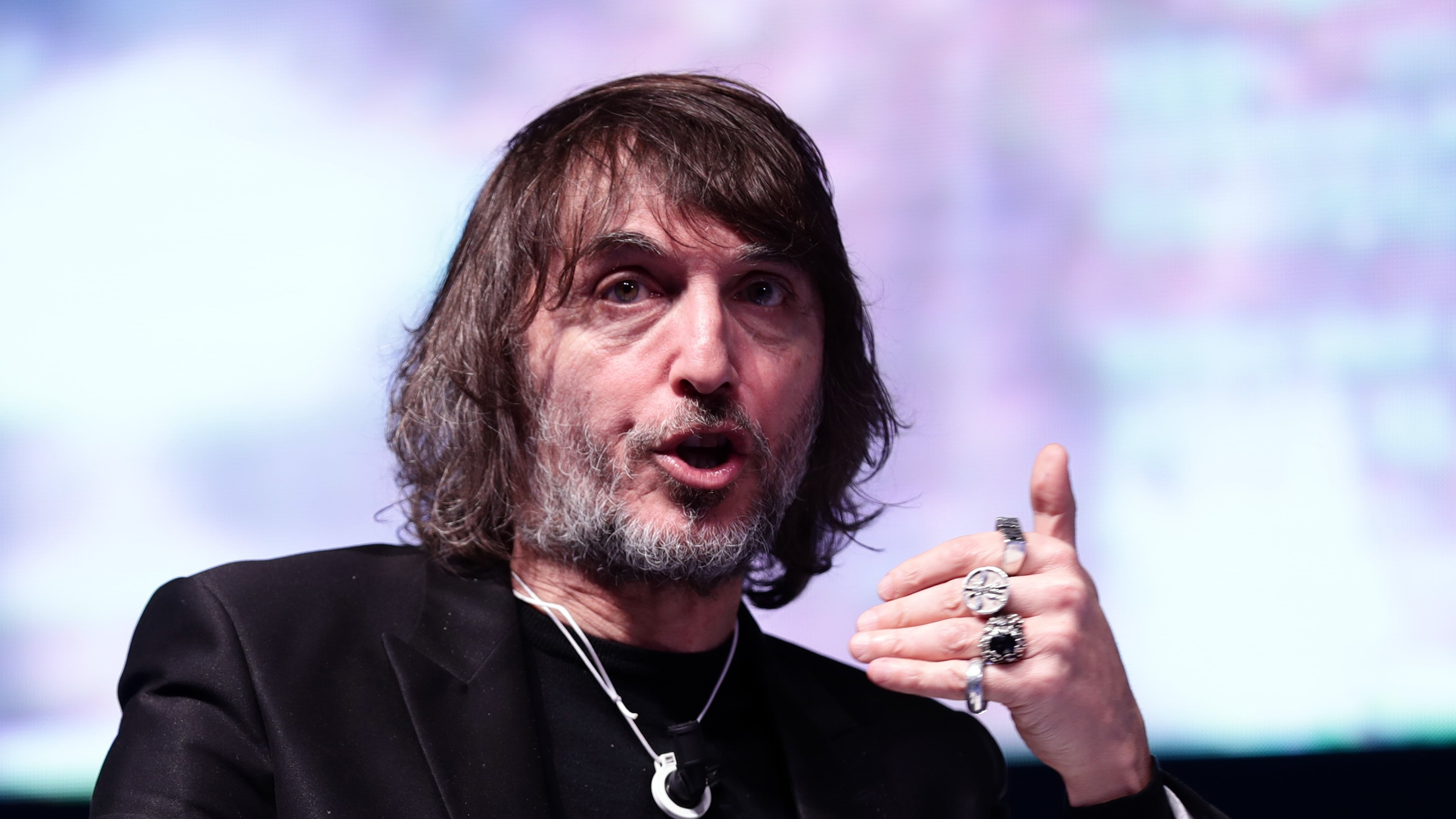 Cruciani sbotta contro il nobel Parisi: "I pedonicidi sono femminicidi? Putt...te!"