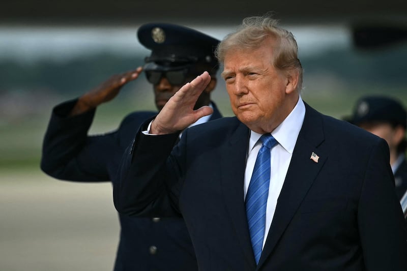 Gli Usa su Hormuz: “Sminato e aperto”. Il bivio di Teheran