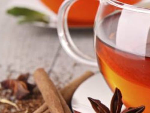 Ipertensione arteriosa: l'infuso di ibisco è un ottimo alleato