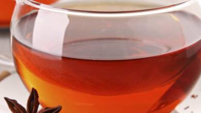 Ipertensione arteriosa: l'infuso di ibisco è un ottimo alleato