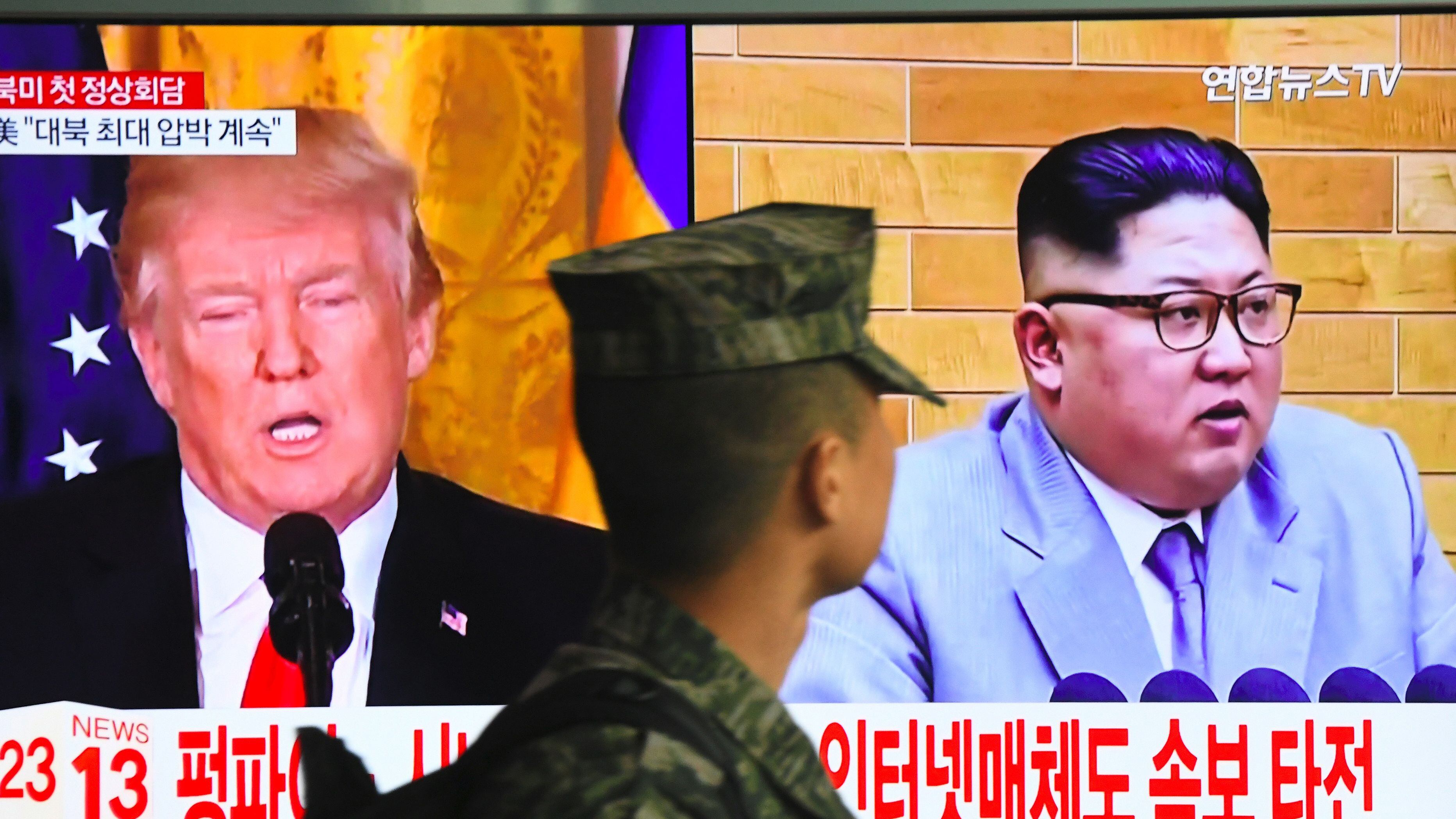 Tillerson silurato, Kim avvisato. Il "falco" Trump affila gli artigli