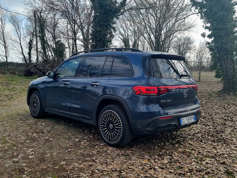 Mercedes-Benz EQB, le foto del suv elettrico: guarda la gallery 7