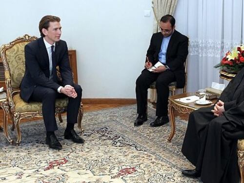 Siria, Spagna e Austria ora aprono ad Assad: “Includiamolo nelle trattative”