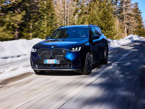 Sui tornanti di Courmayeur con la nuova Bmw X3
