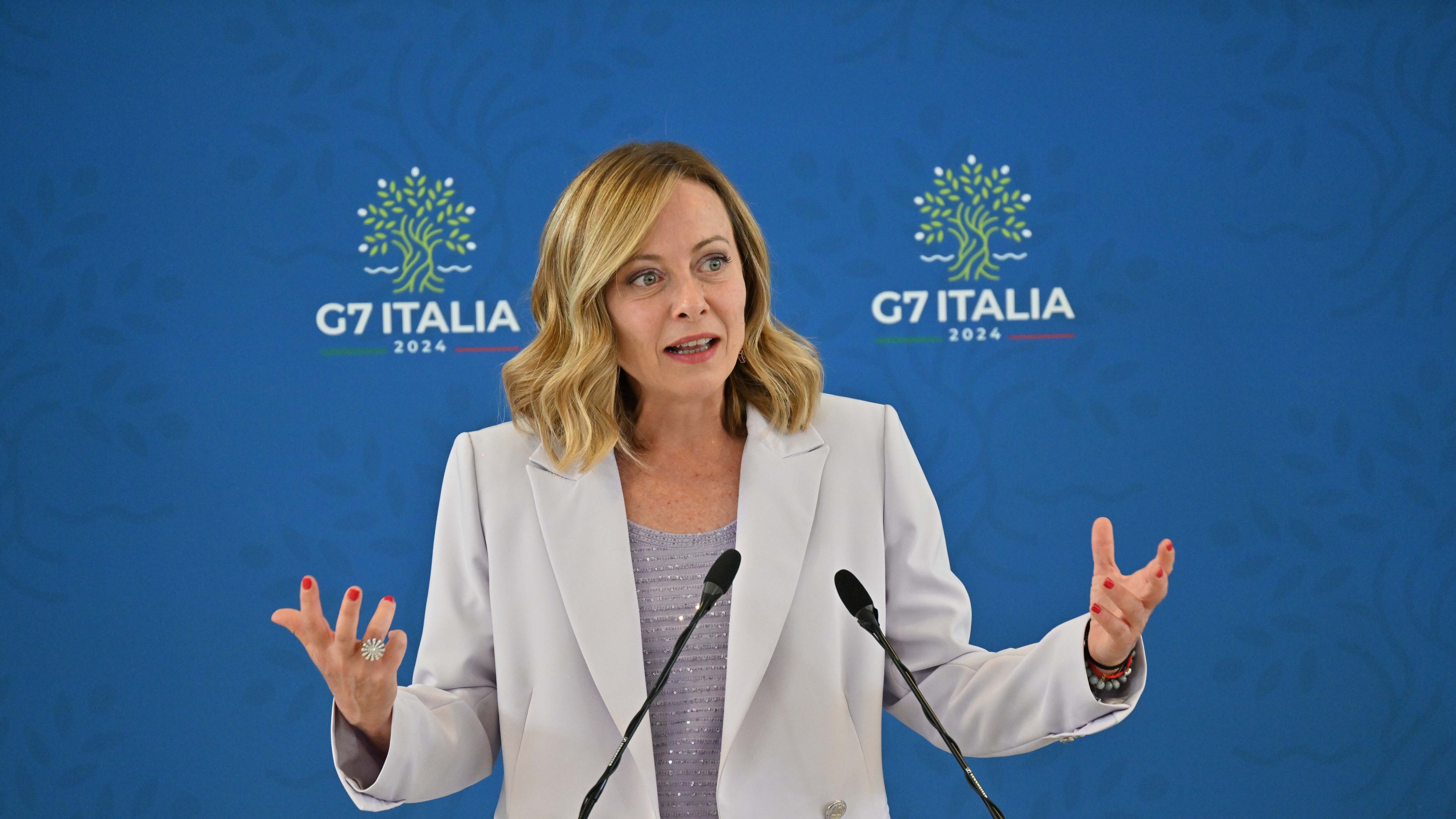 Giorgia: "Il G7 un successo". Poi accusa l'opposizione