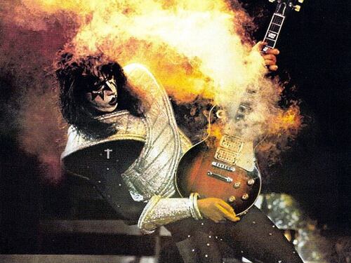 Addio a Ace Frehley. Il chitarrista e fondatore dei Kiss è morto a 74 anni
