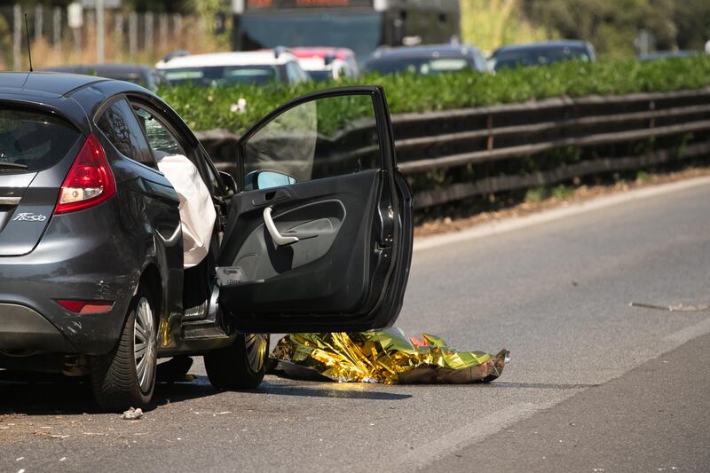 Tragedia a Roma: perdono la vita due turisti irlandesi investiti sulla Cristoforo Colombo 1