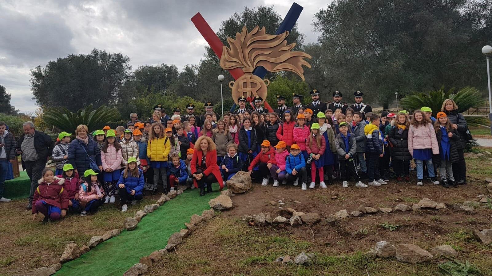 Vibo Valentia, i carabinieri omaggiano l'eroe in divisa Gaetano Miscia