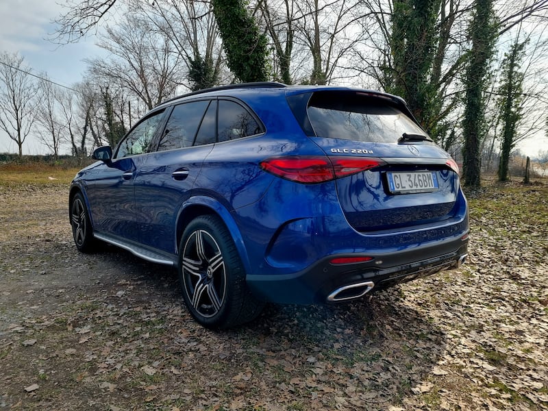 Mercedes-Benz GLC, guarda le foto 7