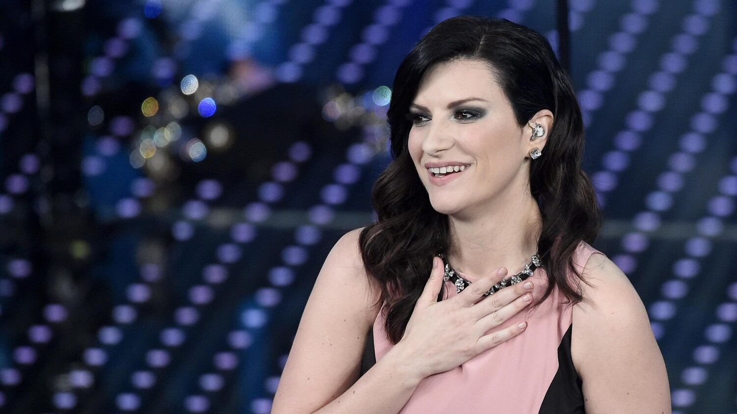 Laura Pausini: "Mahmood continua così, questo è solo l'inizio!"
