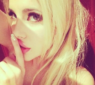 Il super sexy Instagram di Charlotte Caniggia 25