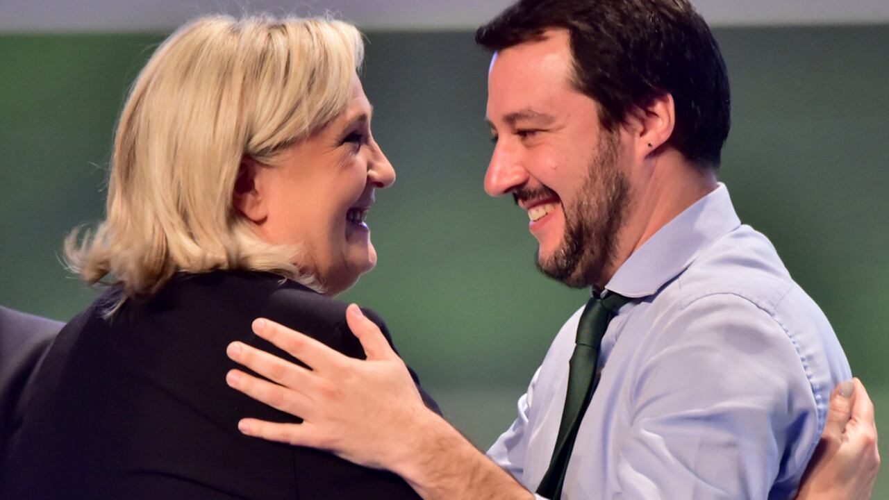 La destra "dal basso" di Marine è impossibile in questa Italia