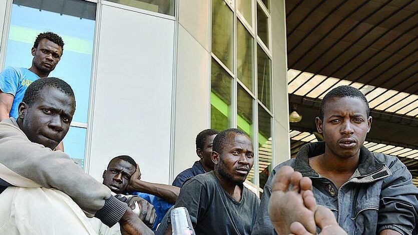 Salvini alla rivolta fiscale per la sanità ai migranti