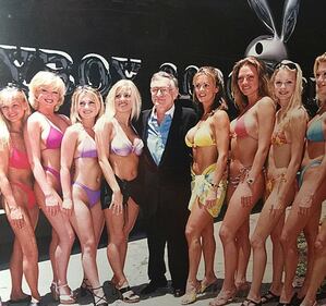 La PlayBoy Mansion è in vendita 3