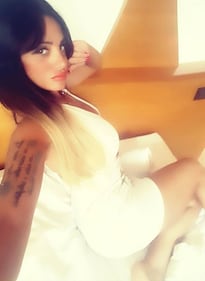Marika Fruscio sexy in bikini rosso 12