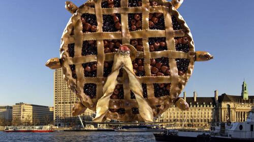 I palazzi "che si mangiano", in esposizione a Londra 7