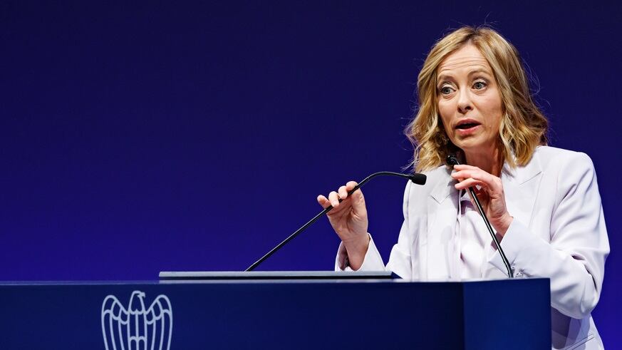 Meloni da Confindustria: "Possiamo stupire il mondo, è ora di farci rincorrere"