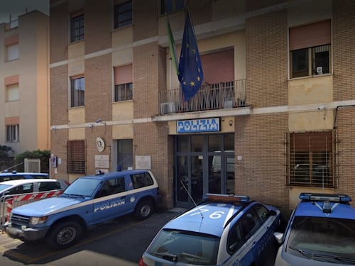 Lite in famiglia degenera, aggredisce fratello col coltello