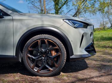 Cupra Formentor VZ5 Taiga Grey - La Prova  7