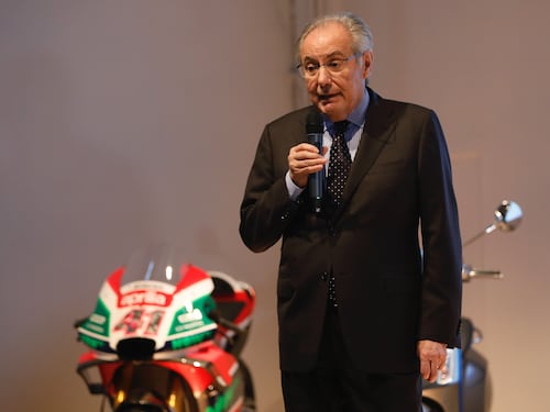 Moto Guzzi fa 100 anni, nuovo impianto a Mandello