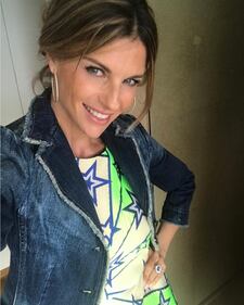 Martina Colombari hot, fisico esplosivo al mare 4