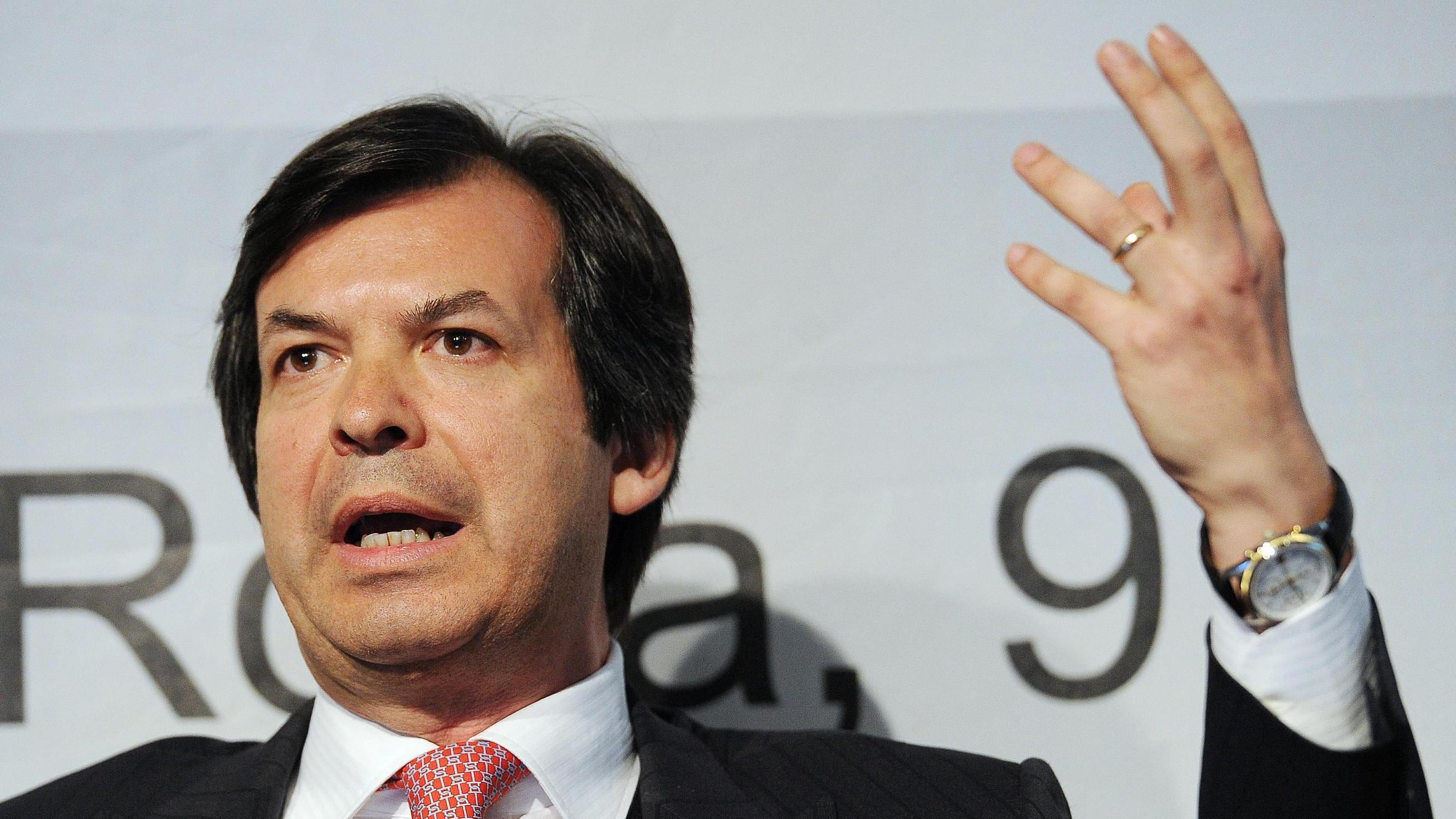 Intesa Sanpaolo abbandona l'Ucraina L'espansione a Kiev è costata un miliardo