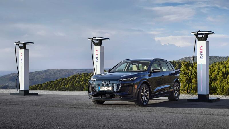 Nuova Audi Q6 e-tron, guarda tutte le foto 10