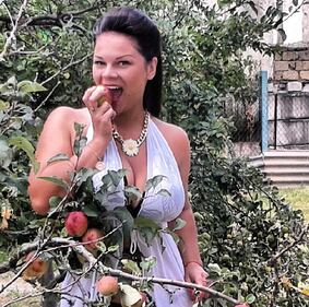 Mia Zarring, seno esplosivo e motivo di litigio tra Russia e Ucraina 4