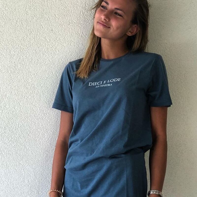Lady Caldara incanta sui social: le foto della fidanzata del difensore del Milan 8