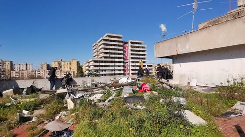 Scampia, al via l'abbattimento della vela verde 4