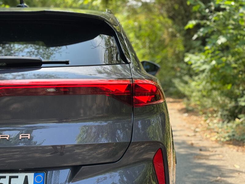 Cupra Terramar: guarda la gallery dell'ibrido da 272 CV 13