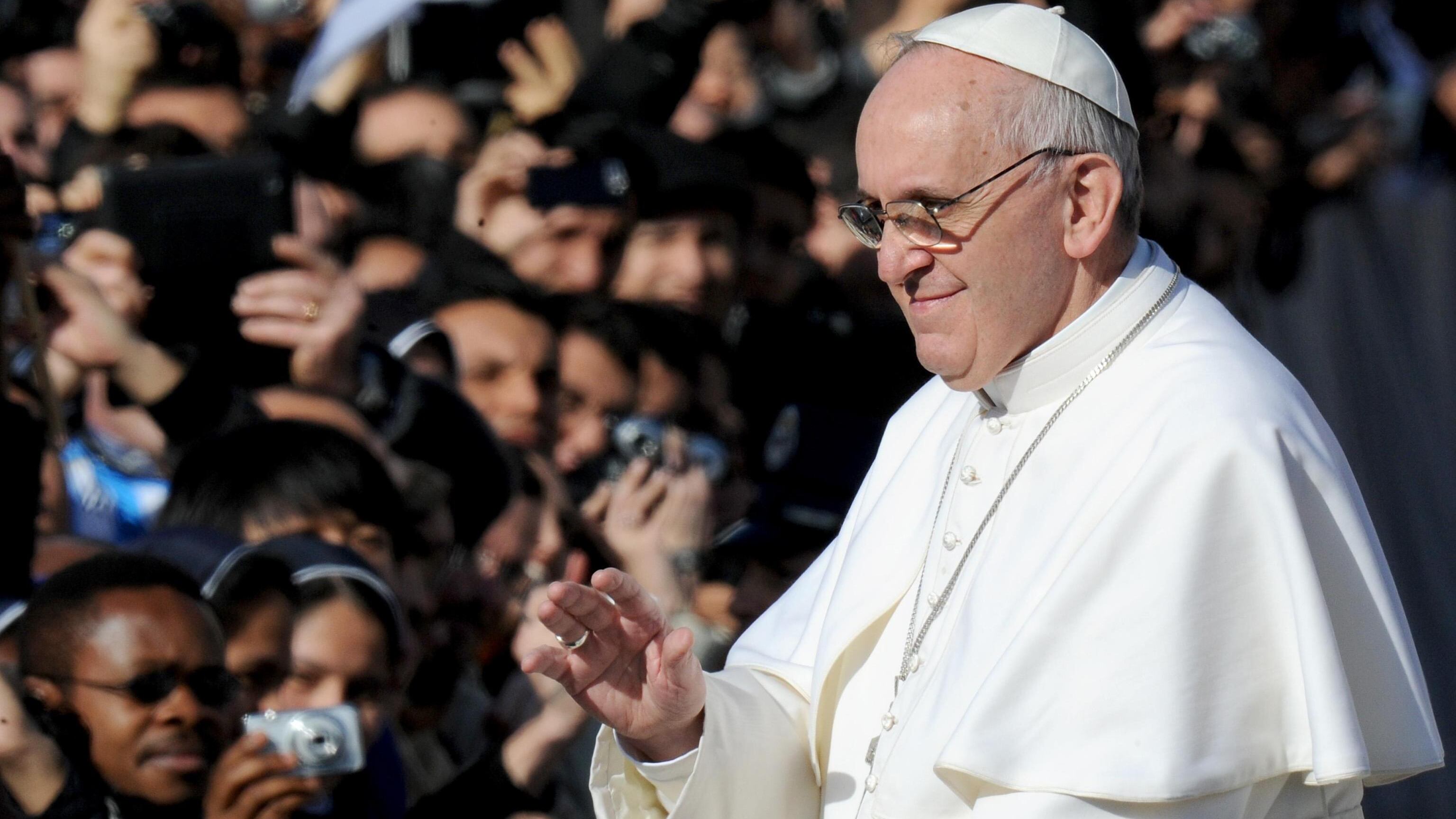 Anche Papa Francesco nomina i suoi "saggi"