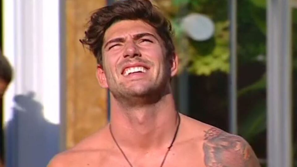 Gf Vip, Ignazio fa piangere Ivana: "Sei grassa, ti chiamiamo bracciona"