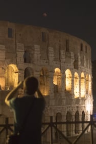 Lo spettacolo dell'eclissi al Colosseo 7