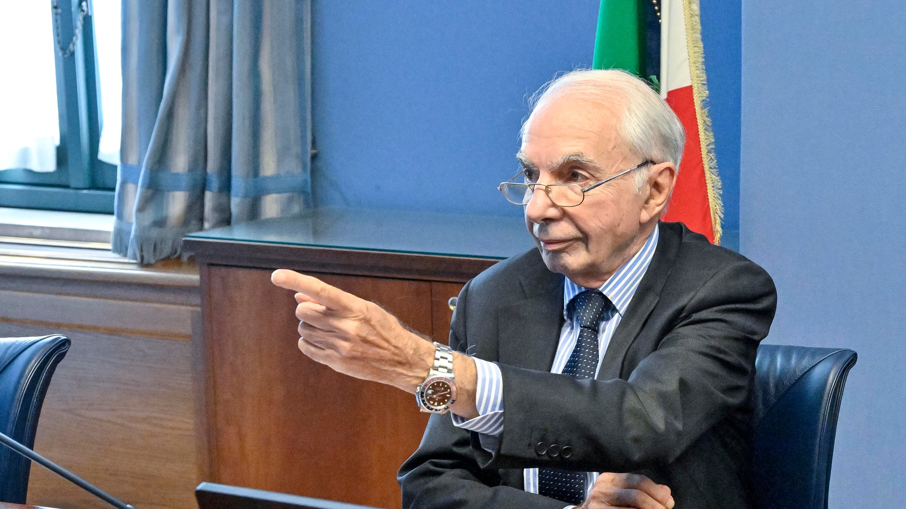 Amato riscrive il Pci senza Berlinguer