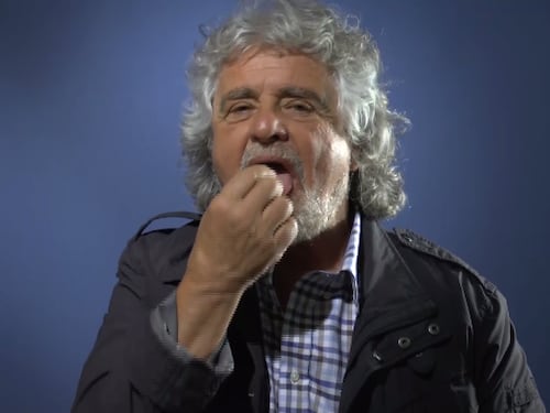 Grillo: "Italia paese di pensionati senza voglia di cambiare"