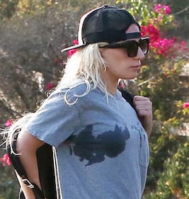Lady Gaga dopo la spiaggia e con Bradley Cooper 1