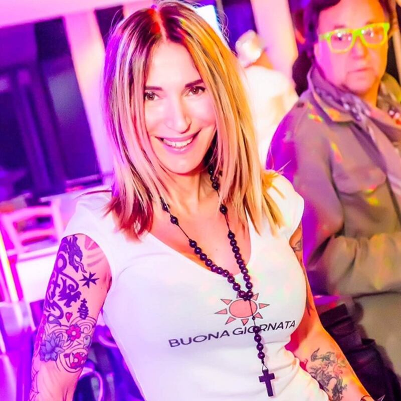 Adelina Putin,  tra radio e politica 13