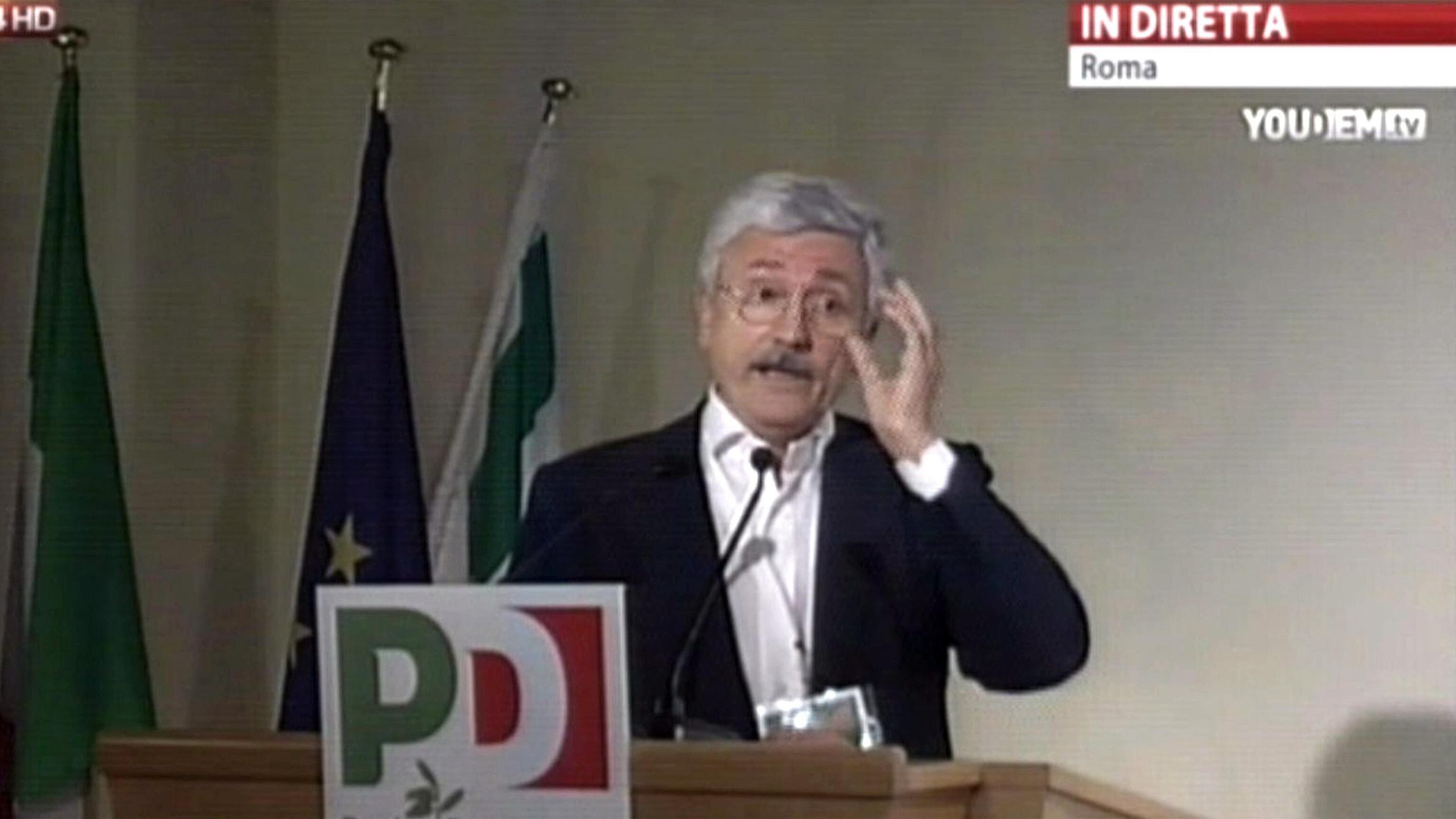 D'Alema dice qualcosa di sinistra. E tutti ridono
